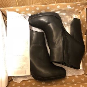 Heeled boots